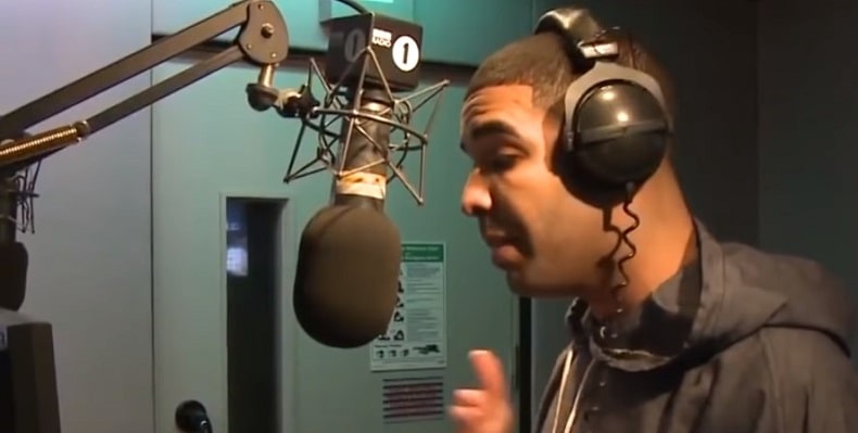 10 Знаменитостей играющих в игры на ПК и приставках