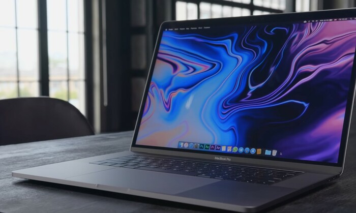 Apple MacBook Pro 15 with Retina display Mid 2018