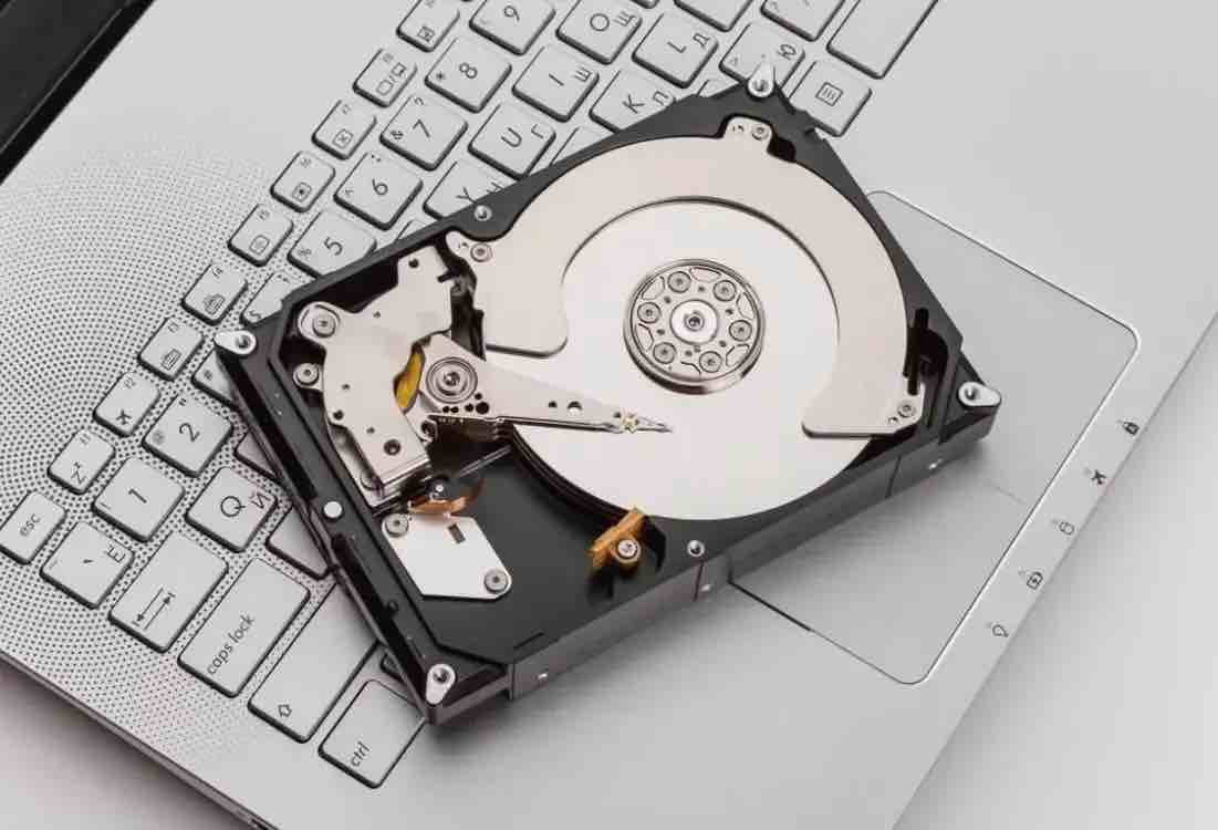 На что обращать внимание при покупке жесткого диска?