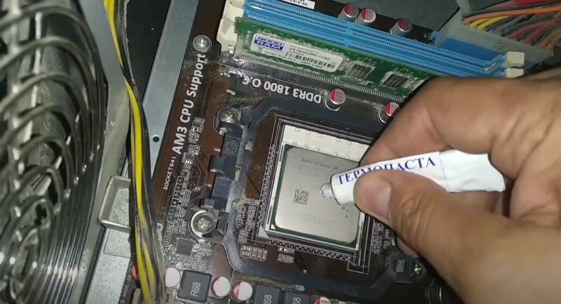 Замена термопасты